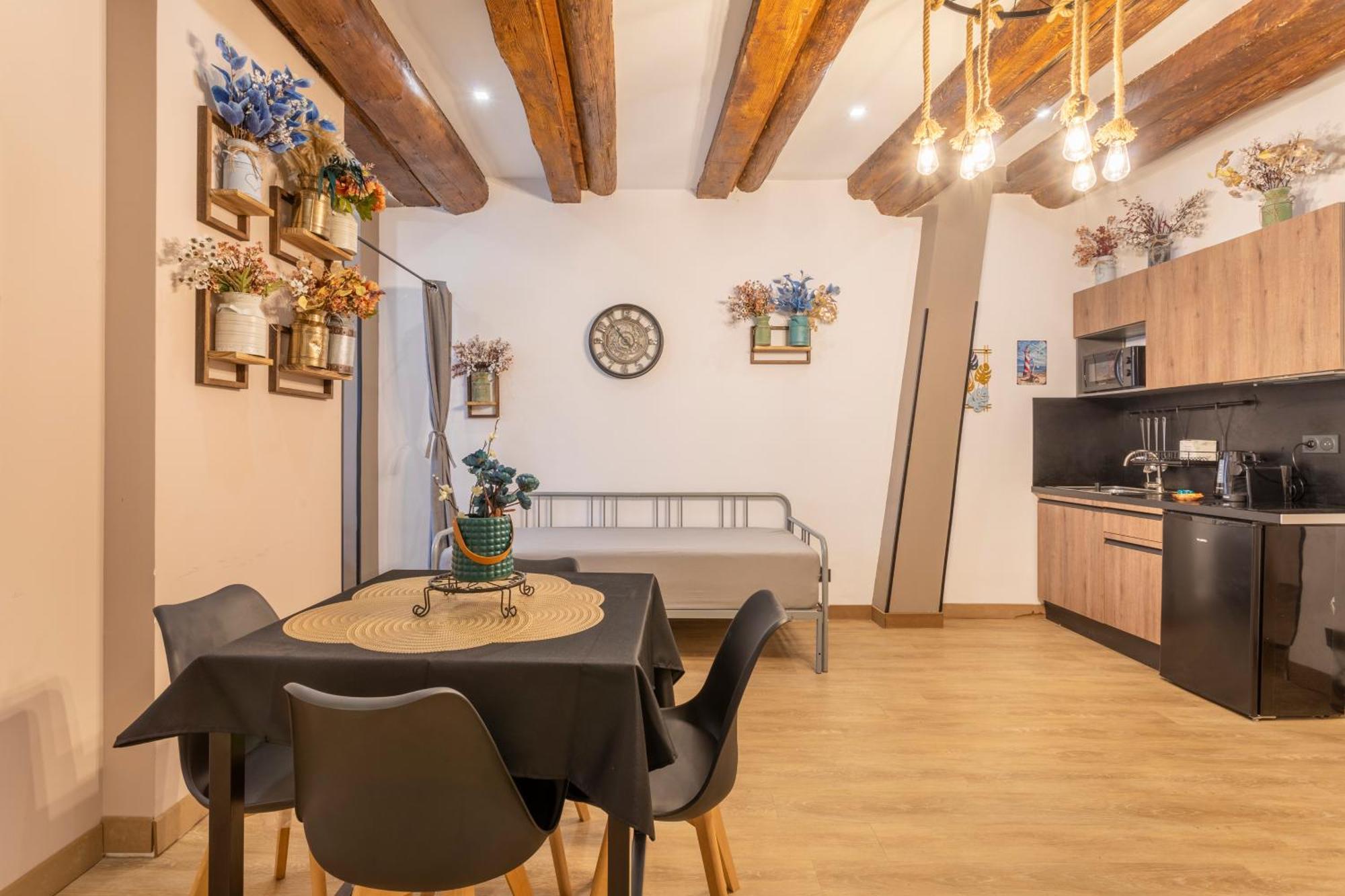 شقة Adira Marseille Panier 2 Etoiles المظهر الخارجي الصورة